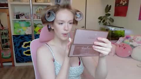 Daisy online show from 13, 5, 2026