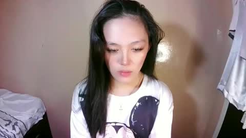 Snapshot of daisylira chatting on 2, 12, 2024 LILY christmas wish breast implant online show from 2, 12, 2024
