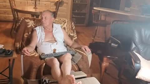 Snapshot of dakit2 chatting on 7, 8, 2026 dakit online show from 7, 8, 2026