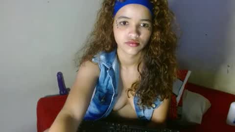 Snapshot of dakota_sweetx chatting on 27, 2, 2025 Dakota And Bellamy online show from 27, 2, 2025
