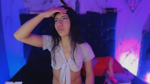 dakotaa_johnson online show from 11, 11, 2025