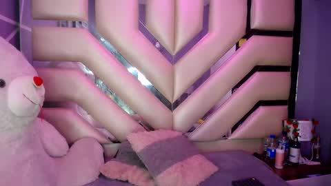     online show from 29, 1, 2025