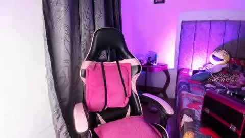 Dalia April online show from 24, 7, 2026