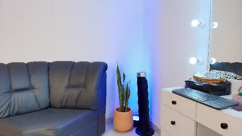 Snapshot of dalila__lu chatting on 29, 7, 2026 Dalila Lu online show from 29, 7, 2026