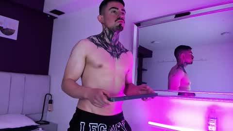 Dallas whitee online show from 19, 2, 2026