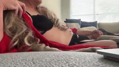 Snapshot of dallasjmg chatting on 28, 2, 2026 dallasjmg online show from 28, 2, 2026