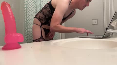 Snapshot of dallasjmg chatting on 9, 3, 2026 dallasjmg online show from 9, 3, 2026