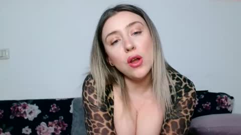 Snapshot of dalyana22 chatting on 30, 4, 2026 Maria online show from 30, 4, 2026