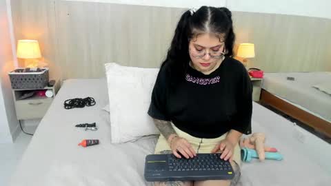 Damaris Ponce online show from 7, 7, 2026