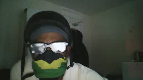 Snapshot of dameasyuk1 chatting on 5, 7, 2026 dameasyuk1 online show from 5, 7, 2026