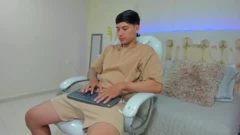 DAMIAN online show from 3, 1, 2025