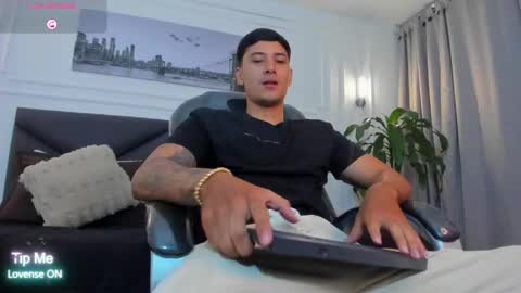 DAMIAN online show from 6, 11, 2025