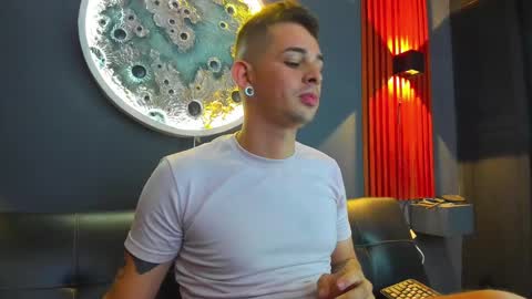 Damian Oliver online show from 2, 12, 2024