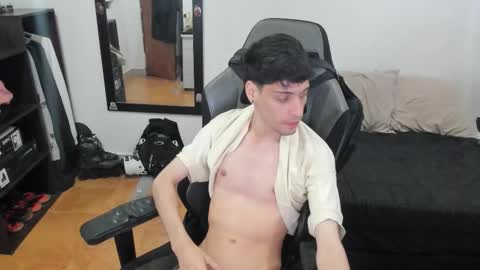 Snapshot of damian_blue_ chatting on 27, 11, 2025 Damian online show from 27, 11, 2025