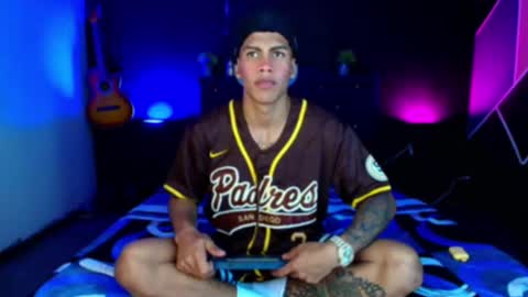 Damian online show from 25, 2, 2025