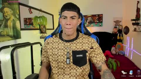 Damian online show from 8, 4, 2026