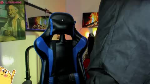 Snapshot of damian_latinxxx chatting on 27, 4, 2026 Damian online show from 27, 4, 2026