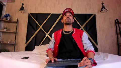 damianlux_ online show from 19, 5, 2026