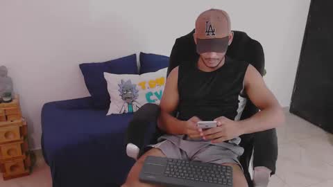 instagram damiannreed. online show from 13, 9, 2025