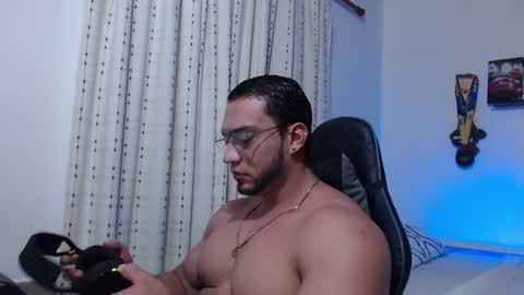 Snapshot of damiannstonexxx chatting on 6, 8, 2026 Danny online show from 6, 8, 2026