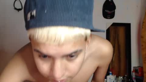 damiansexyboy69 online show from 28, 11, 2025