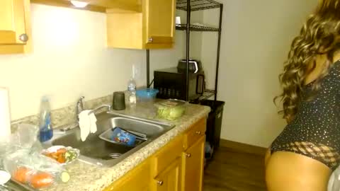 Snapshot of damnnova1 chatting on 11, 11, 2025 Nova online show from 11, 11, 2025