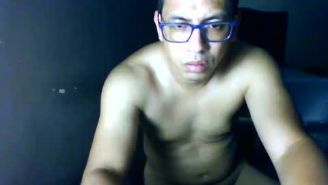 Snapshot of damnsexy0102 chatting on 9, 9, 2025 DamnSexy0102 online show from 9, 9, 2025