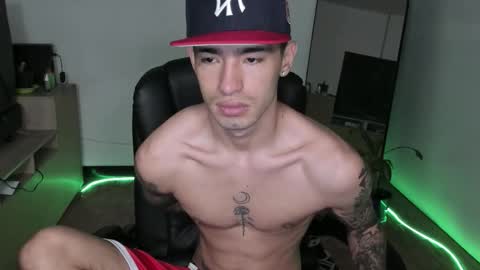 Snapshot of damon_333 chatting on 6, 1, 2026 Damon online show from 6, 1, 2026