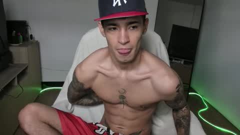 Snapshot of damon_333 chatting on 8, 1, 2026 Damon online show from 8, 1, 2026