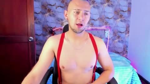 Snapshot of damon_baker0 chatting on 6, 5, 2026 Damon bakert online show from 6, 5, 2026