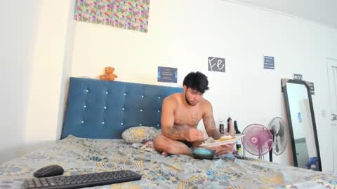 Snapshot of damonxxx1 chatting on 24, 1, 2025 Damon online show from 24, 1, 2025