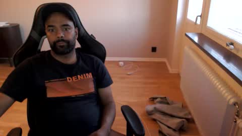 Snapshot of dan_the_man43 chatting on 24, 4, 2026 dan_the_man43 online show from 24, 4, 2026