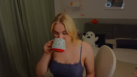 Dana online show from 3, 11, 2025