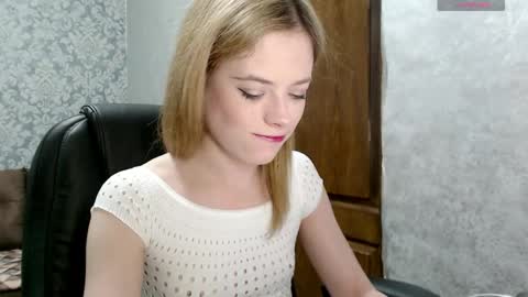 Snapshot of dana_smilex chatting on 5, 5, 2026 Dana SmileX online show from 5, 5, 2026