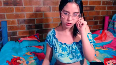 Snapshot of danaiisabella chatting on 26, 9, 2025 dana online show from 26, 9, 2025