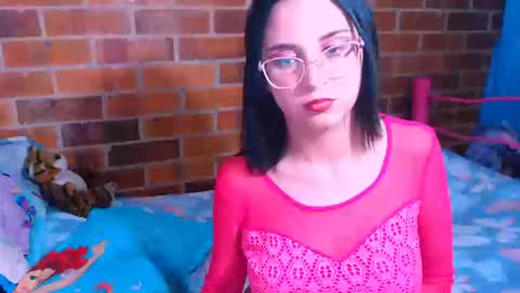 Snapshot of danaiisabella chatting on 27, 9, 2025 dana online show from 27, 9, 2025