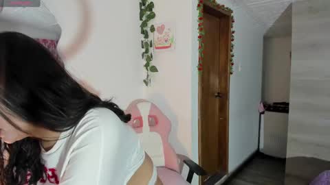 danay_01 online show from 22, 1, 2025