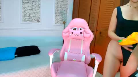 Danella Houston online show from 18, 11, 2025