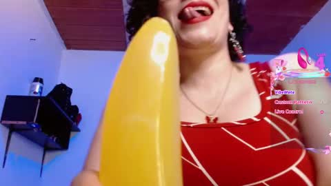 Snapshot of daneshka_naughty chatting on 4, 10, 2025 DANESHKA online show from 4, 10, 2025
