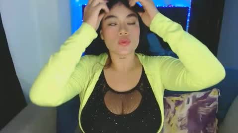 Danessa online show from 7, 11, 2025