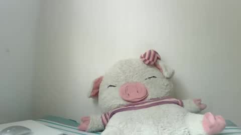 dani_42017 online show from 4, 12, 2024