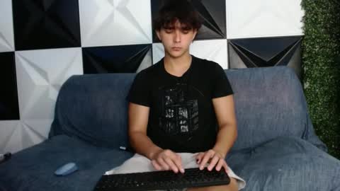 dani_cumboy online show from 12, 12, 2024