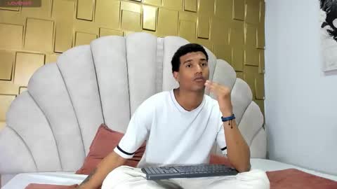 Snapshot of dani_dick_ chatting on 21, 10, 2025 Daniel online show from 21, 10, 2025