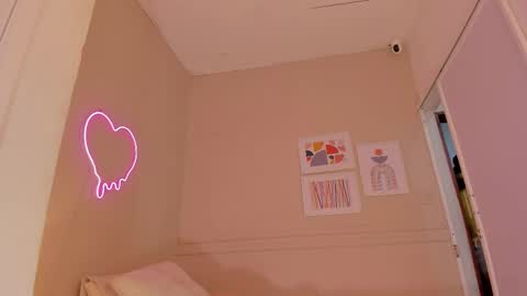 Hi I am Dani online show from 10, 11, 2025