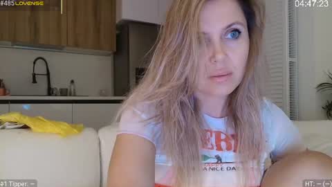 Snapshot of daniangel_web chatting on 27, 6, 2026 daniangel_web online show from 27, 6, 2026