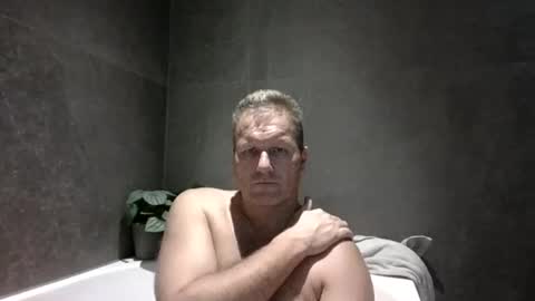 daniel0805 online show from 6, 12, 2024