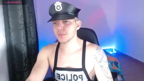 Snapshot of daniel_vargas5 chatting on 4, 2, 2025 Daniel online show from 4, 2, 2025