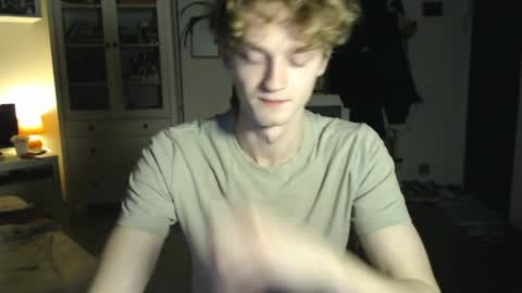 Snapshot of daniel_yumm chatting on 7, 4, 2026 Daniel online show from 7, 4, 2026