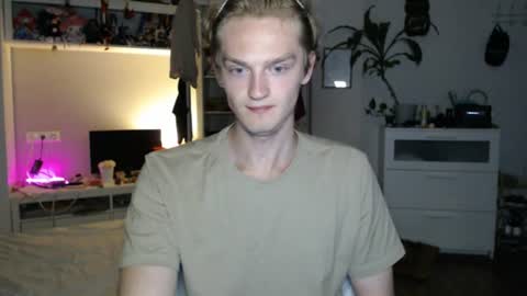 Snapshot of daniel_yumm chatting on 5, 7, 2026 Daniel online show from 5, 7, 2026