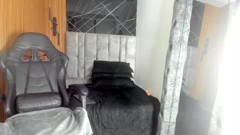 Daniela online show from 8, 12, 2024